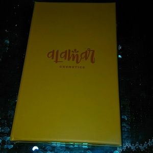 *NEW* Renia Del Carine pallet